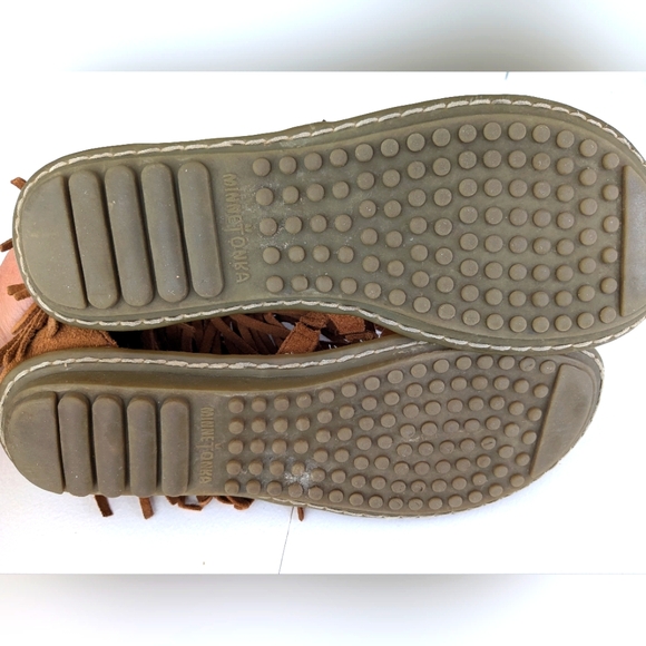 MINNETONKA Fringe Thong Sandals - Picture 5 of 6